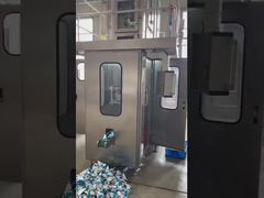 Μηχανή πλήρωσης με χάρτινα ραβδιά και τριγωνικά σχήματα